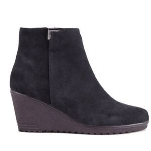 Aqua Diva NEW Laurel Black Waterproof Wedge Ankle Boot Size 9 39